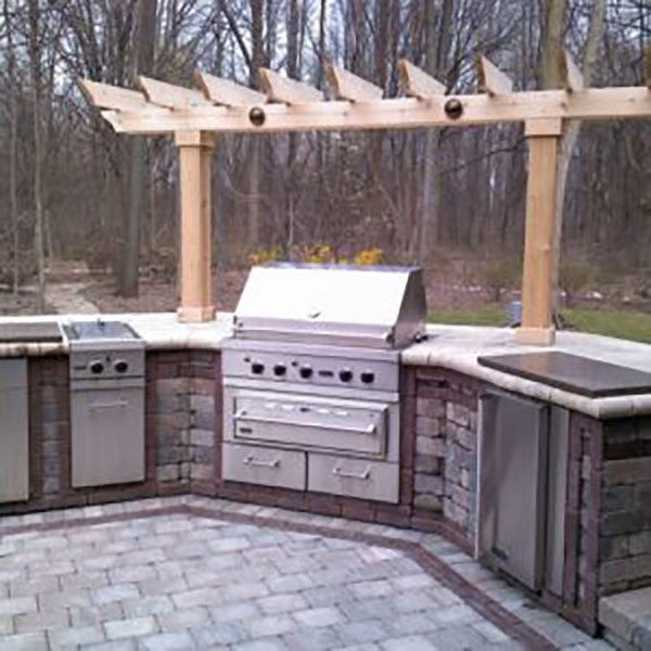 outdoor kitchen supplier and installers near me